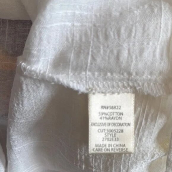 MAX STUDIO White Embroidered Boho Tie-Front Blouse - Size Small - Picture 10 of 15